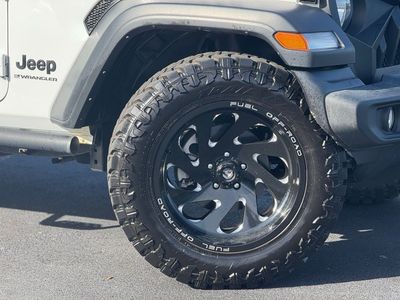 2023 Jeep Wrangler Altitude - Photo 12