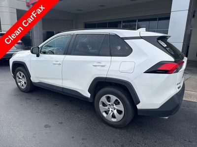 2021 Toyota RAV4 LE — photo 8 view