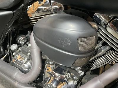 2010 Harley-Davidson Street Glide — photo 11 view