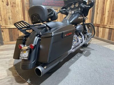 2010 Harley-Davidson Street Glide — photo 7 view