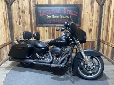 2010 Harley-Davidson Street Glide — photo 9 view