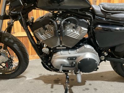 2019 Harley-Davidson Iron 1200 — interior view