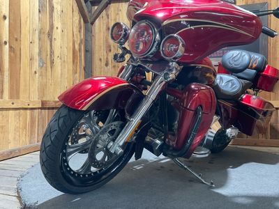 2005 Harley-Davidson FLHTCSE2 Screamin' Eagle Electra Glide 2 - Photo 1