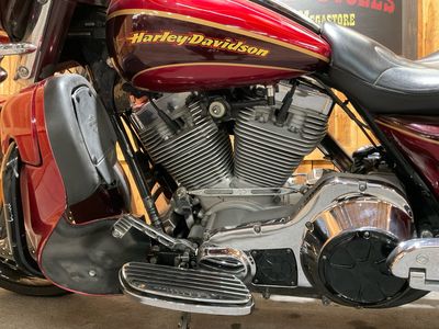 2005 Harley-Davidson FLHTCSE2 Screamin' Eagle Electra Glide 2 - Photo 13
