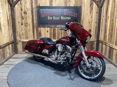 2016 Harley-Davidson Street Glide Special — side profile view