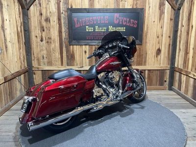 2016 Harley-Davidson Street Glide Special — engine compartment view