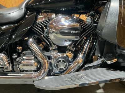 2015 Harley-Davidson Road Glide Special — detail view