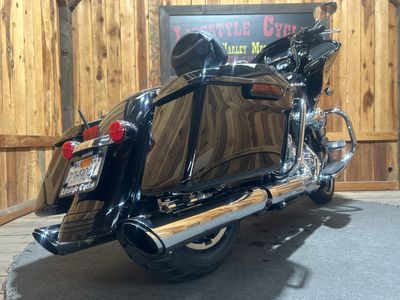 2017 Harley-Davidson Road Glide Special - Photo 2