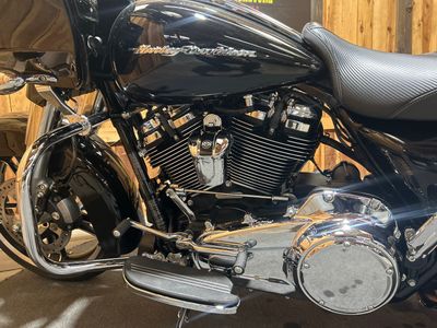 2017 Harley-Davidson Road Glide Special - Photo 5