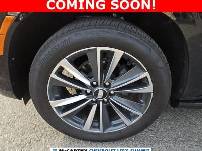 2025 Cadillac Escalade — photo 10 view