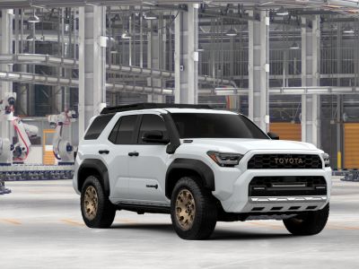 2026 Toyota 4Runner i-FORCE MAX - Photo 2