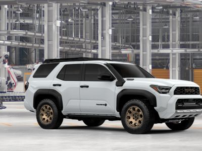 2026 Toyota 4Runner i-FORCE MAX - Photo 4