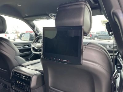 2024 Jeep Wagoneer - Photo 11
