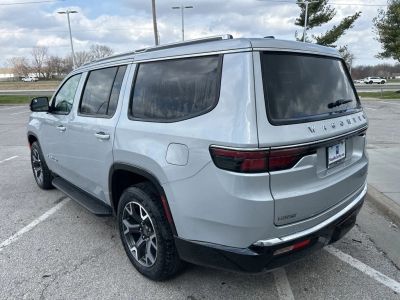 2024 Jeep Wagoneer - Photo 4