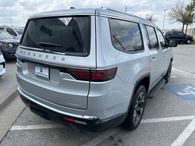 2024 Jeep Wagoneer - Photo 5