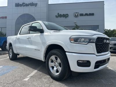 2026 RAM 1500 DT6H98 — front three-quarter view