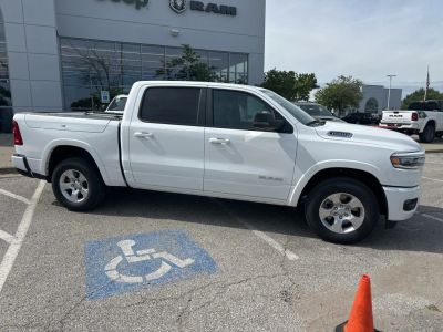 2026 RAM 1500 — photo 38 view