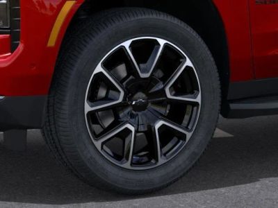 2026 Chevrolet Suburban — photo 10 view