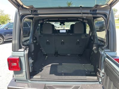 2025 Jeep Wrangler - Photo 13