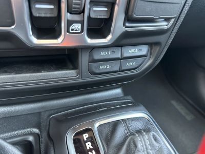 2025 Jeep Wrangler - Photo 15