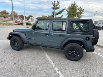 2026 Jeep Wrangler - Photo 19