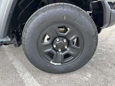 2026 Jeep Wrangler - Photo 3