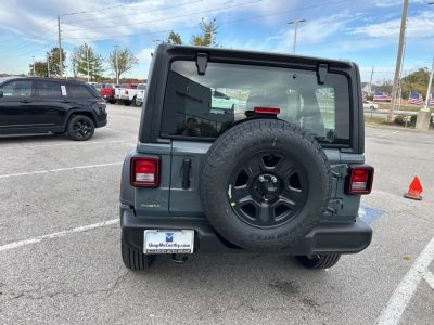 2026 Jeep Wrangler - Photo 25