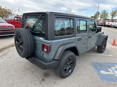 2026 Jeep Wrangler - Photo 29