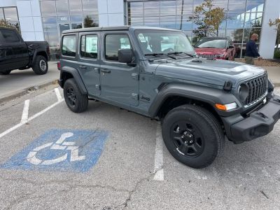 2026 Jeep Wrangler - Photo 37