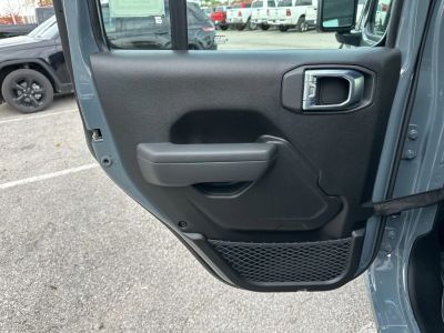 2026 Jeep Wrangler - Photo 39