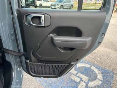 2026 Jeep Wrangler - Photo 43