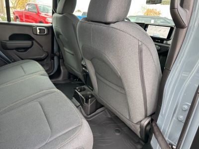 2026 Jeep Wrangler - Photo 44