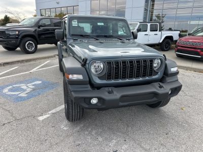 2026 Jeep Wrangler - Photo 8