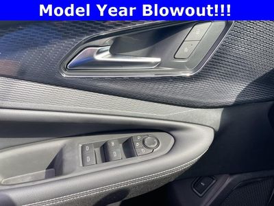 2024 Chevrolet Blazer EV — photo 10 view