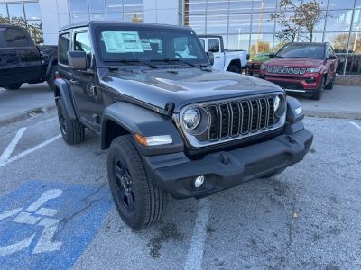2026 Jeep Wrangler - Photo 3