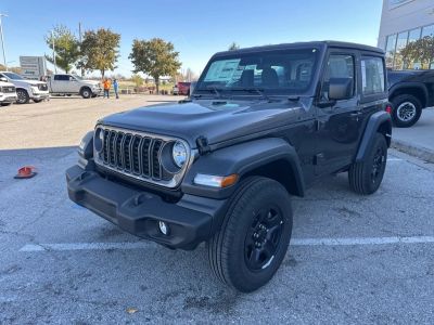 2026 Jeep Wrangler - Photo 8