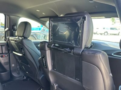 2026 Chrysler Pacifica — photo 13 view