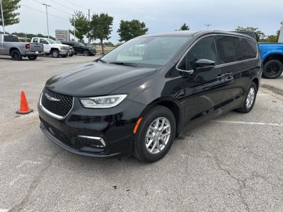 2026 Chrysler Pacifica — engine compartment view