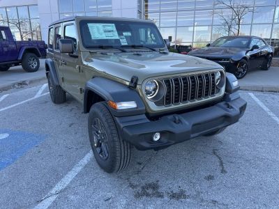 2026 Jeep Wrangler - Photo 2