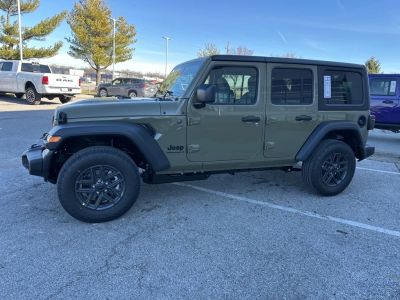 2026 Jeep Wrangler - Photo 11