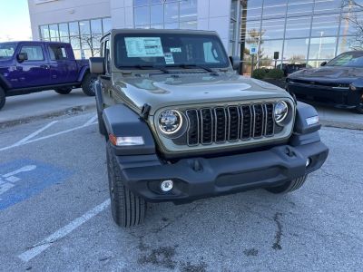 2026 Jeep Wrangler - Photo 6