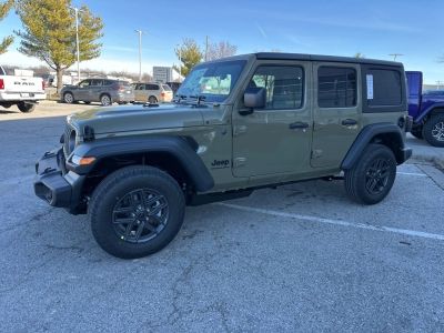 2026 Jeep Wrangler - Photo 10