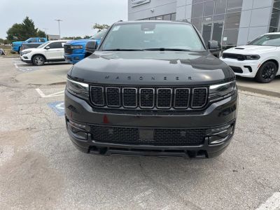 2025 Jeep Wagoneer L - Photo 8
