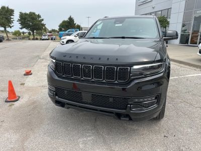 2025 Jeep Wagoneer L - Photo 9
