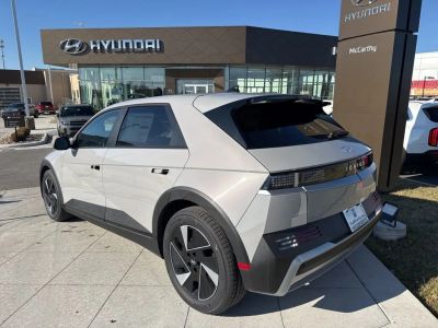 2026 Hyundai IONIQ 5 - Photo 6