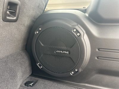 2025 Jeep Wrangler — photo 13 view