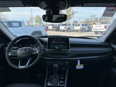 2026 Jeep Compass - Photo 12