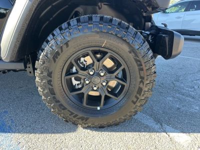 2026 Jeep Wrangler - Photo 13