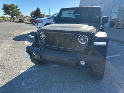 2026 Jeep Wrangler - Photo 4