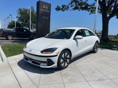 2025 Hyundai IONIQ 6 A0412REZ — front three-quarter view